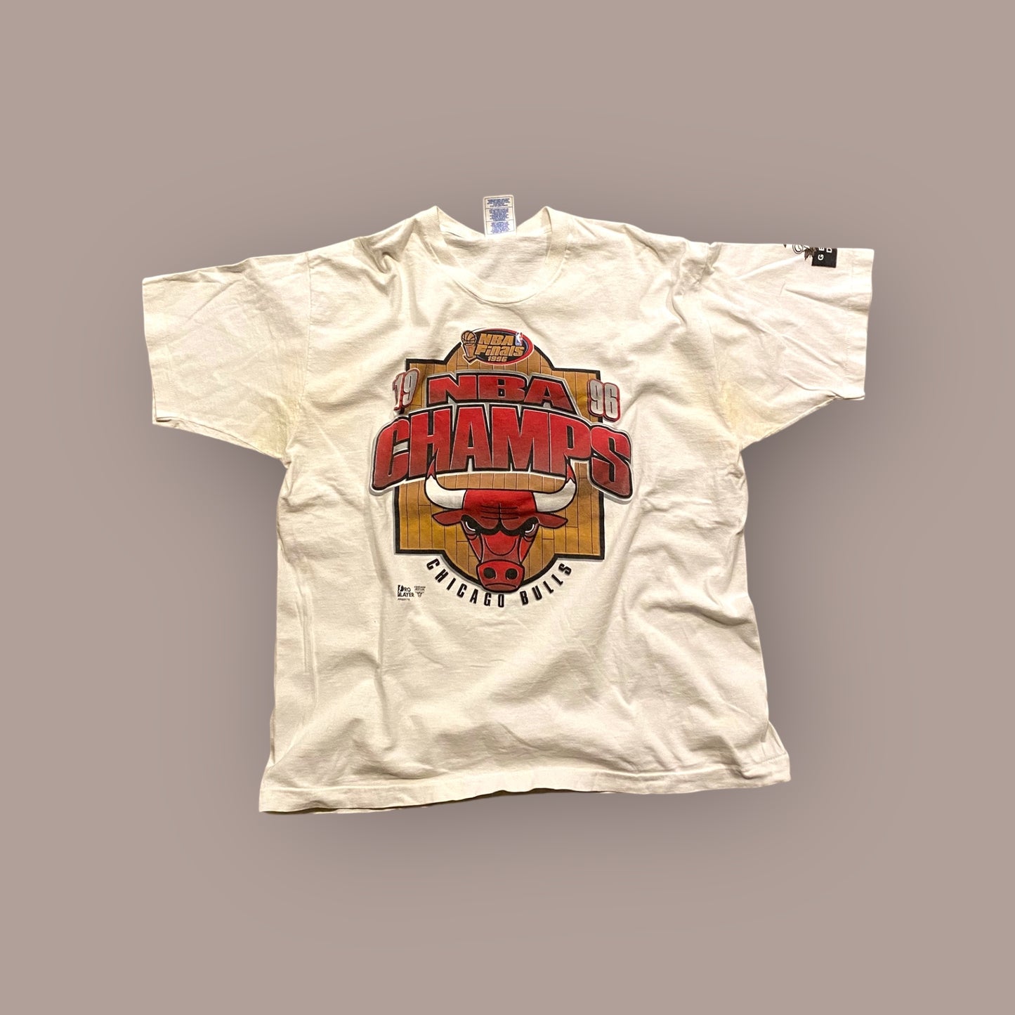 vintage ‘96 bulls tee