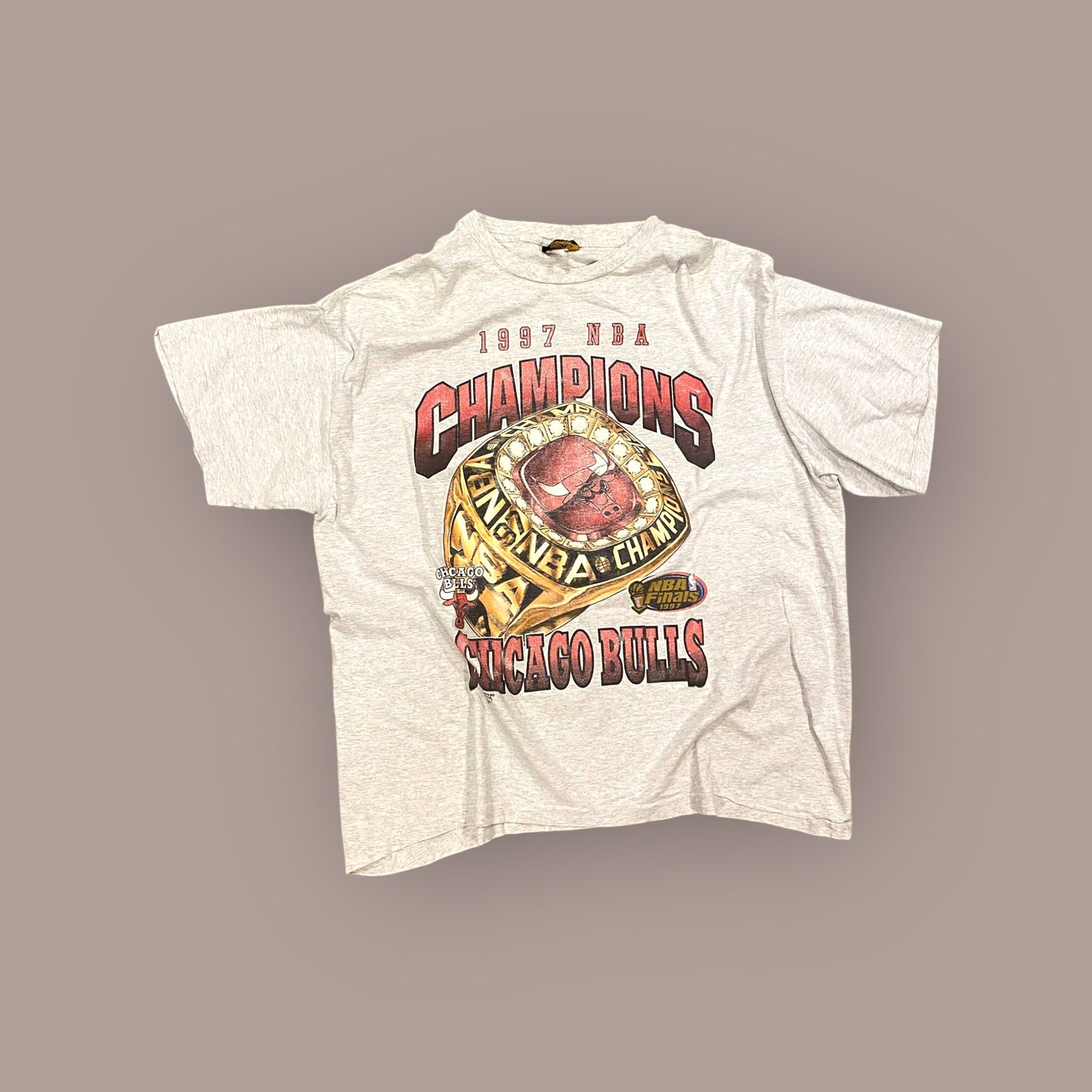 vintage ‘97 chicago bulls championship tee